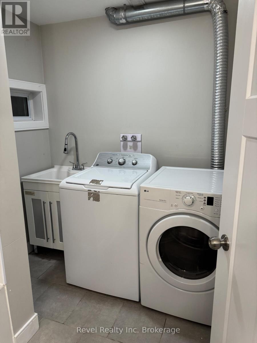 Property at 162 PRINCESS STREET E image 5