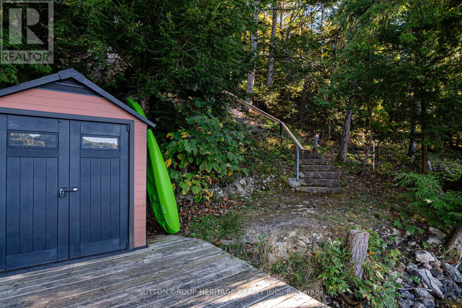 250 Younge Lane, Frontenac, Ontario  K0H 1T0 - Photo 34 - X12150013