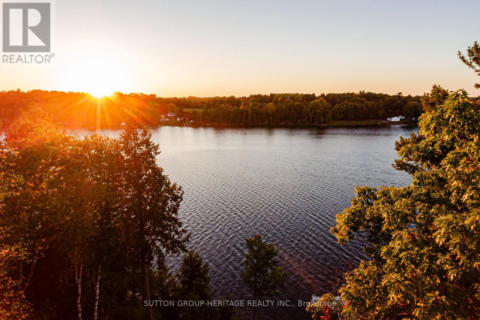 250 Younge Lane, Frontenac, Ontario  K0H 1T0 - Photo 4 - X12150013