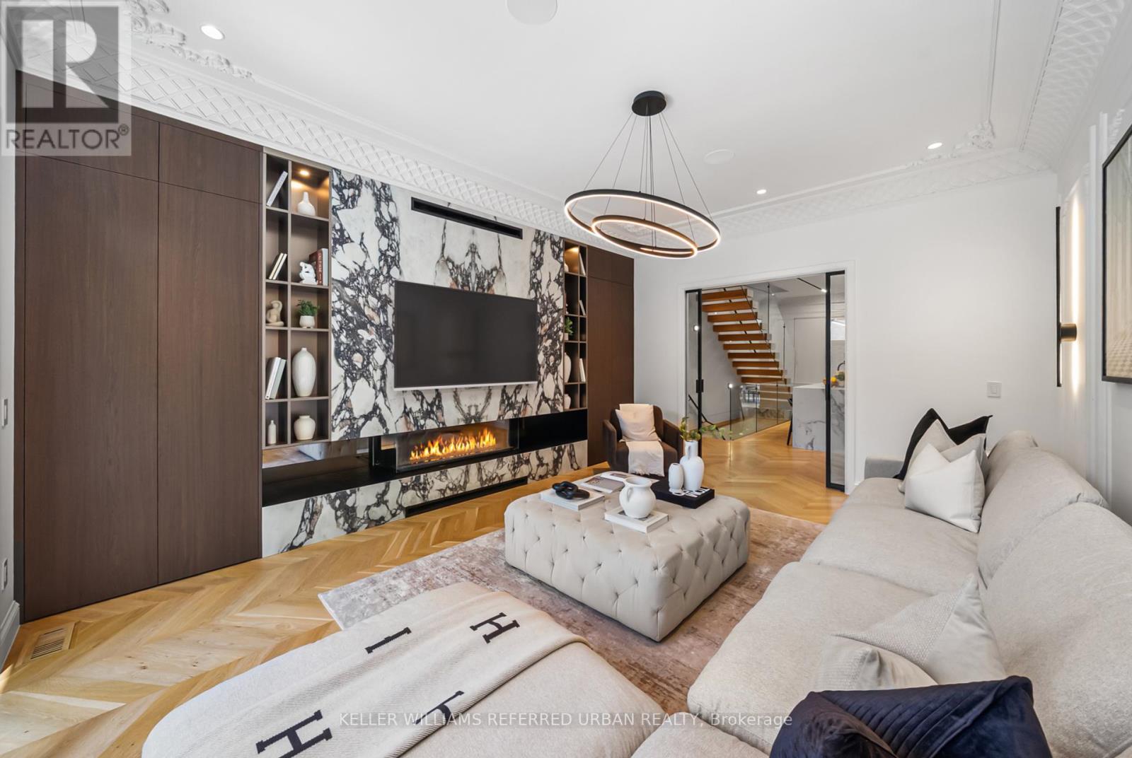 Property at 72 MONTROSE AVENUE image 4
