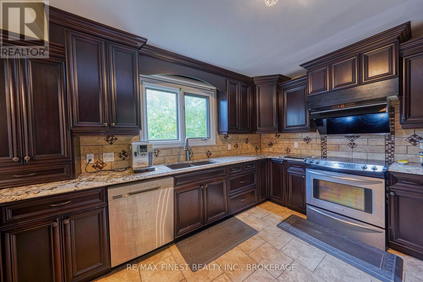 1082 Caitlin Crescent, Kingston (North Of Taylor-Kidd Blvd), Ontario  K7P 2S4 - Photo 14 - X12313027