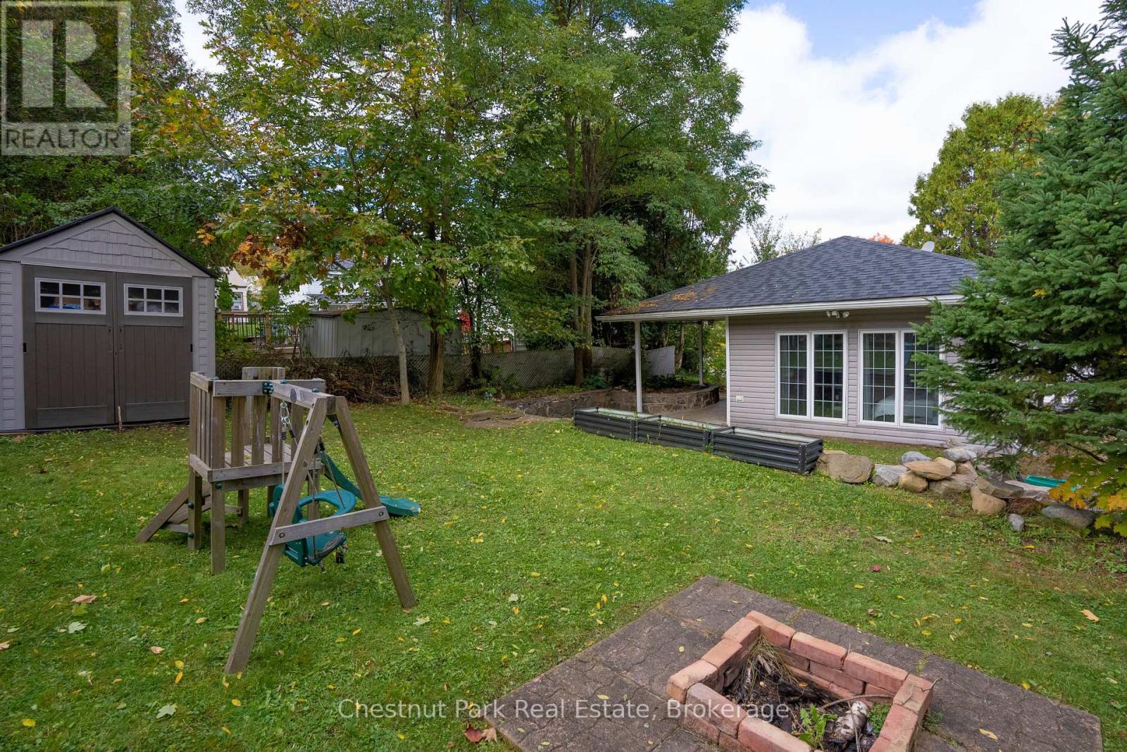3 Cora Street E, Huntsville, Ontario  P1H 1T5 - Photo 29 - X12312924