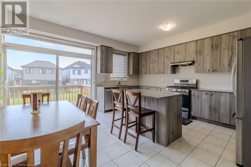 139 Fairey Crescent Crescent, Hamilton, Ontario  L0R 1W0 - Photo 8 - 40755613