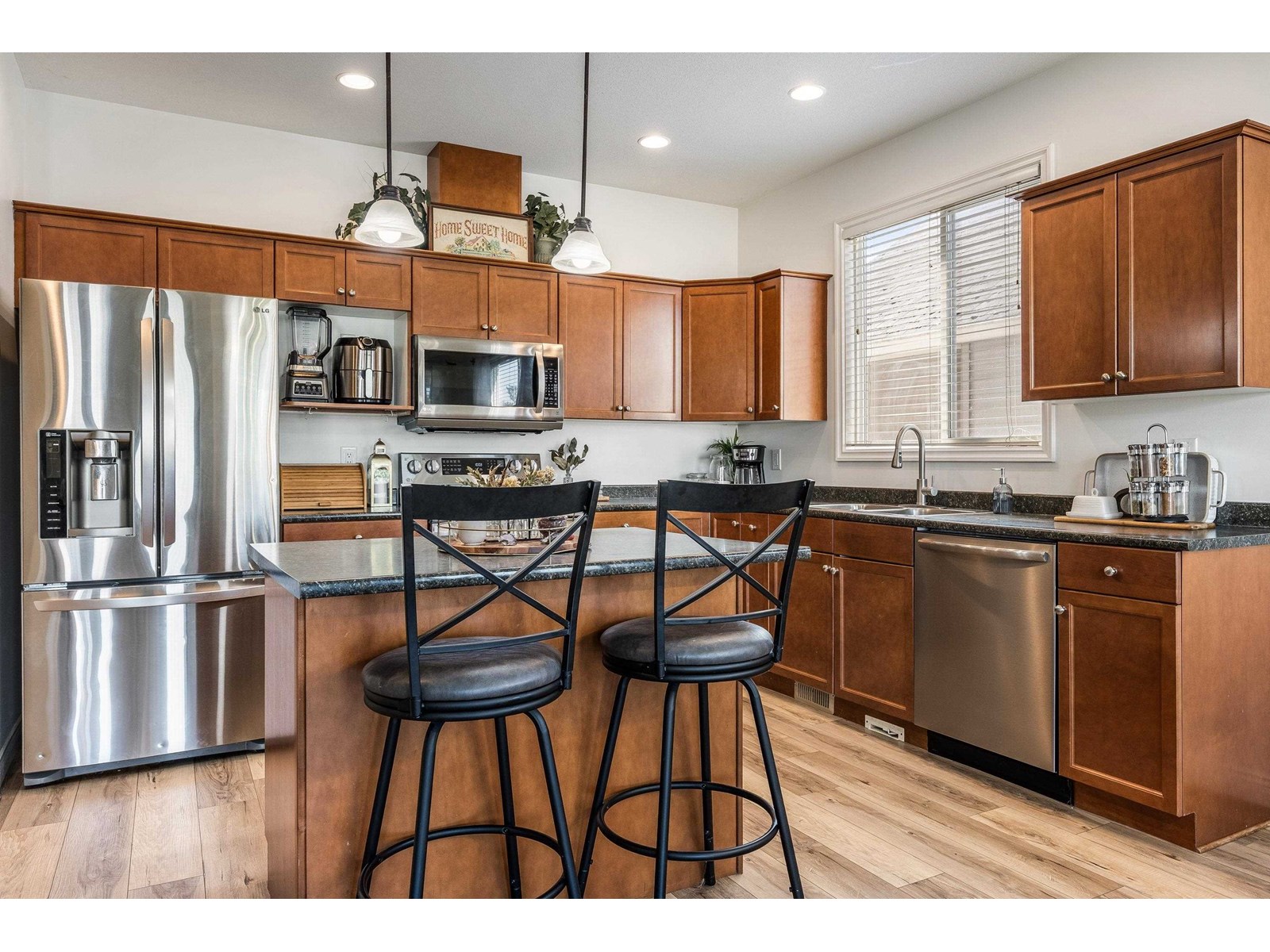 Property at 9343 COOTE STREET image 3