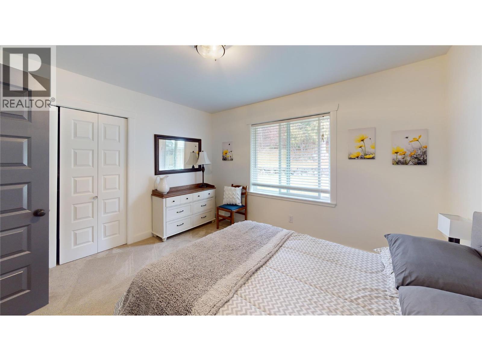 1324 8TH Avenue N, Creston, BC V0B1G6