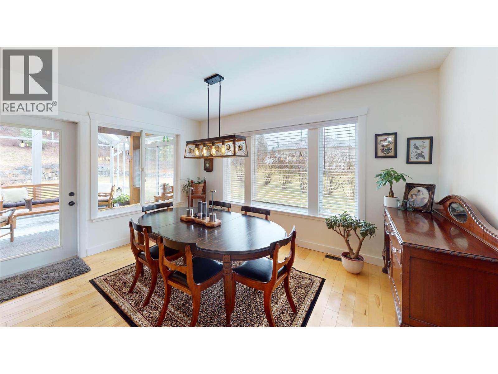 1324 8TH Avenue N, Creston, BC V0B1G6