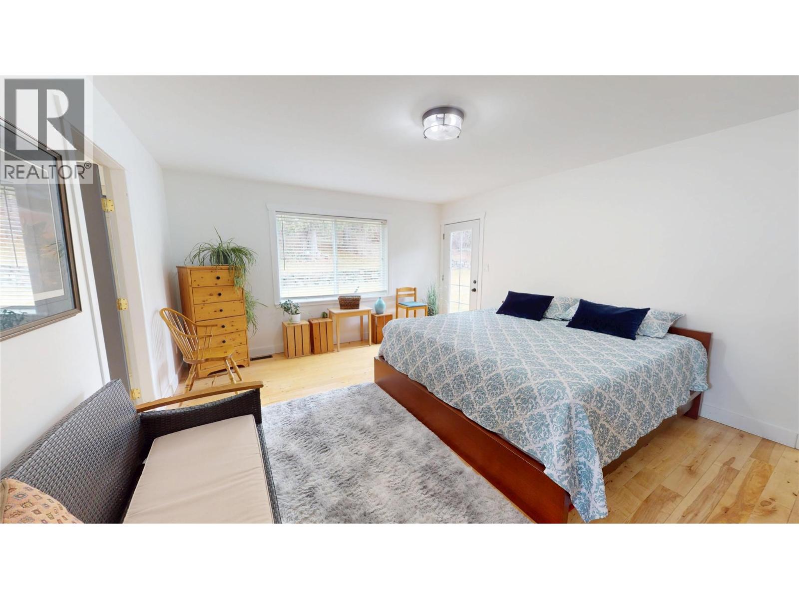 1324 8TH Avenue N, Creston, BC V0B1G6