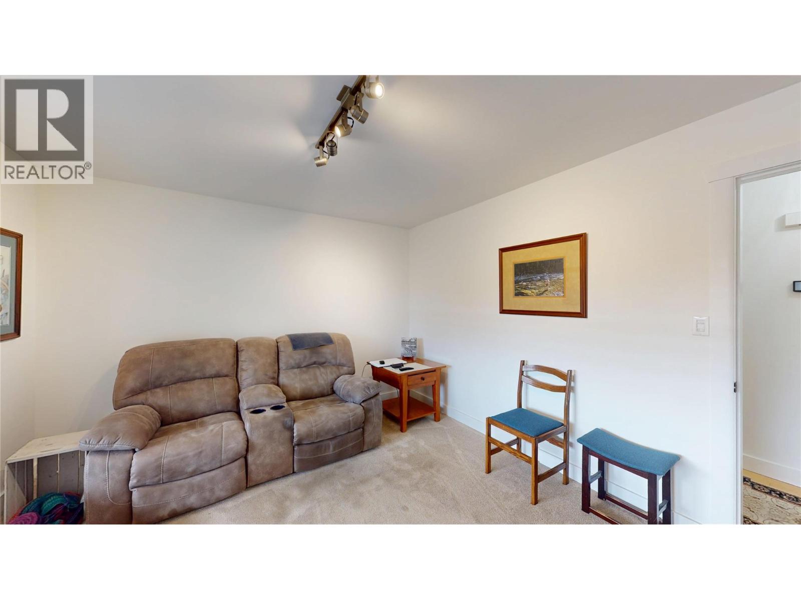 1324 8TH Avenue N, Creston, BC V0B1G6