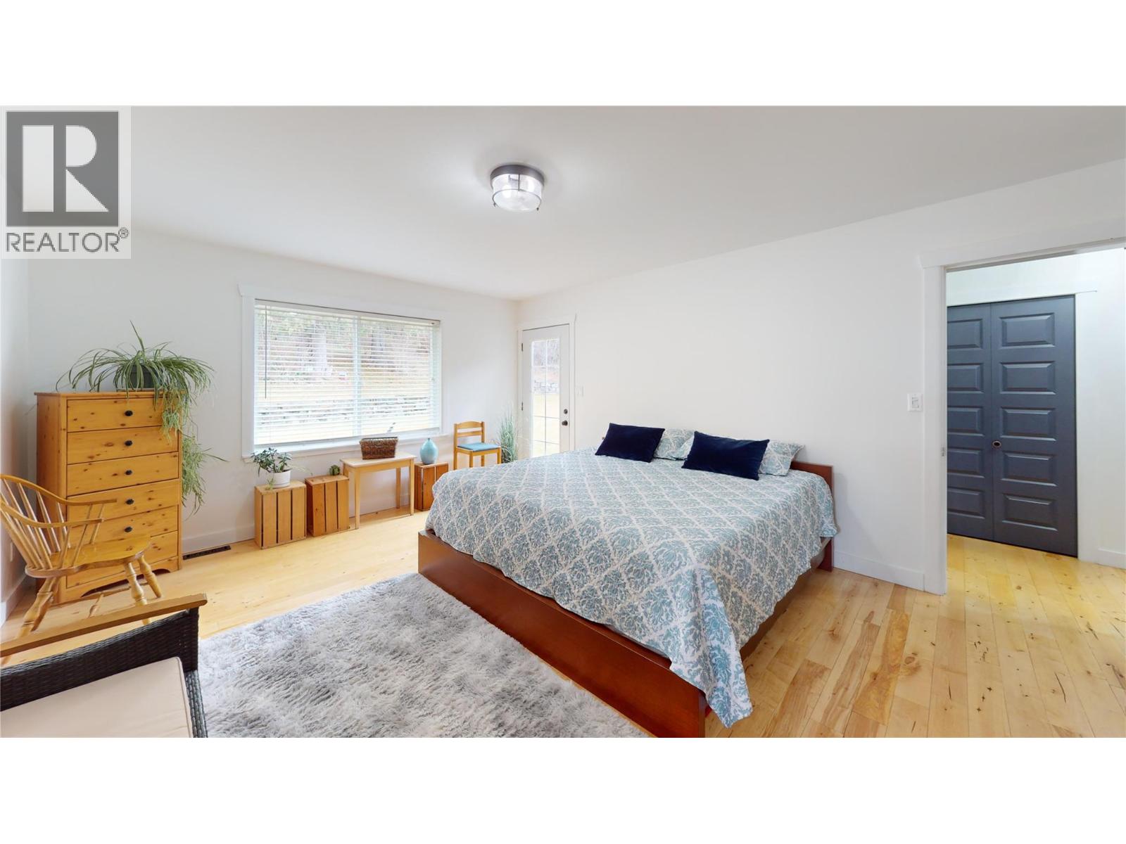 1324 8TH Avenue N, Creston, BC V0B1G6