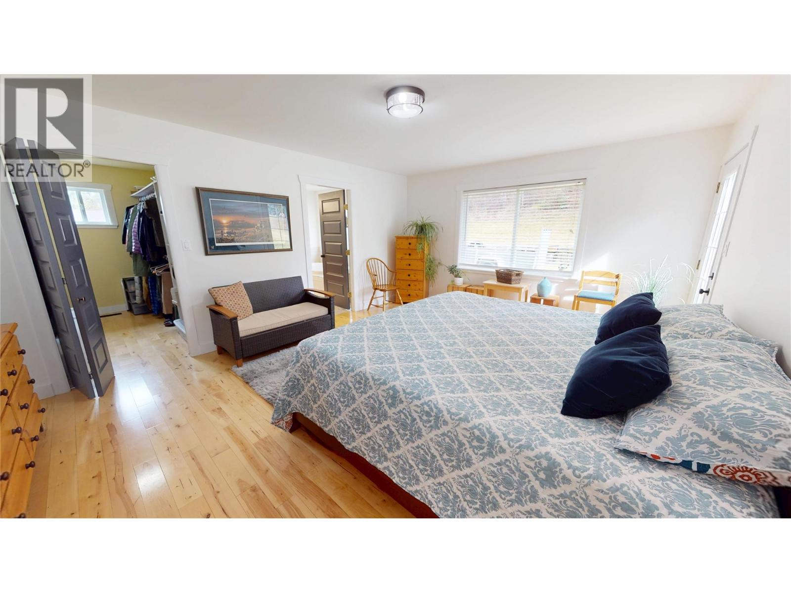 1324 8TH Avenue N, Creston, BC V0B1G6