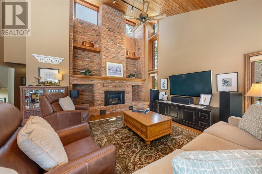1031 St Clair Parkway, Moore Township, Ontario  N0N 1M0 - Photo 14 - 25019028