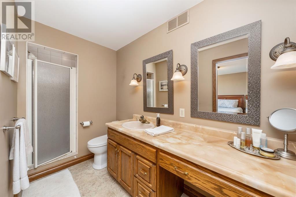 1031 St Clair Parkway, Moore Township, Ontario  N0N 1M0 - Photo 26 - 25019028