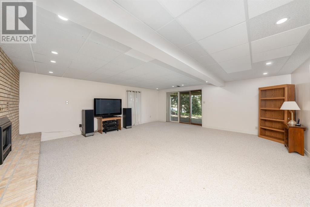 1031 St Clair Parkway, Moore Township, Ontario  N0N 1M0 - Photo 33 - 25019028