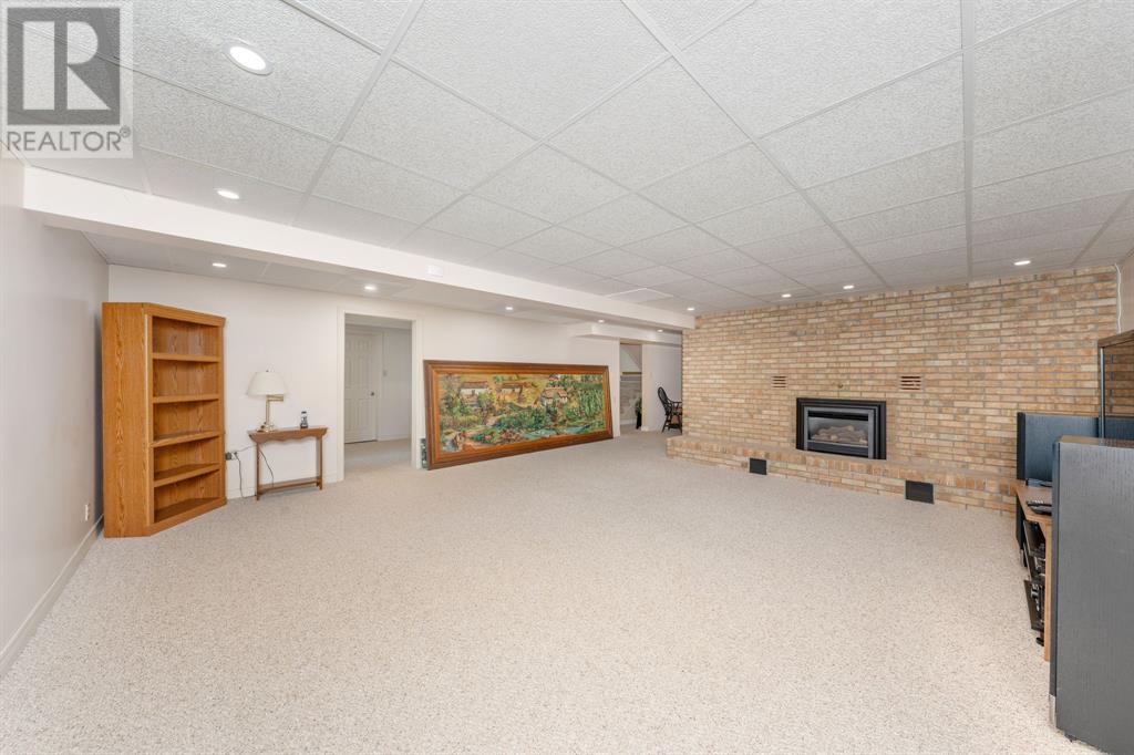1031 St Clair Parkway, Moore Township, Ontario  N0N 1M0 - Photo 34 - 25019028