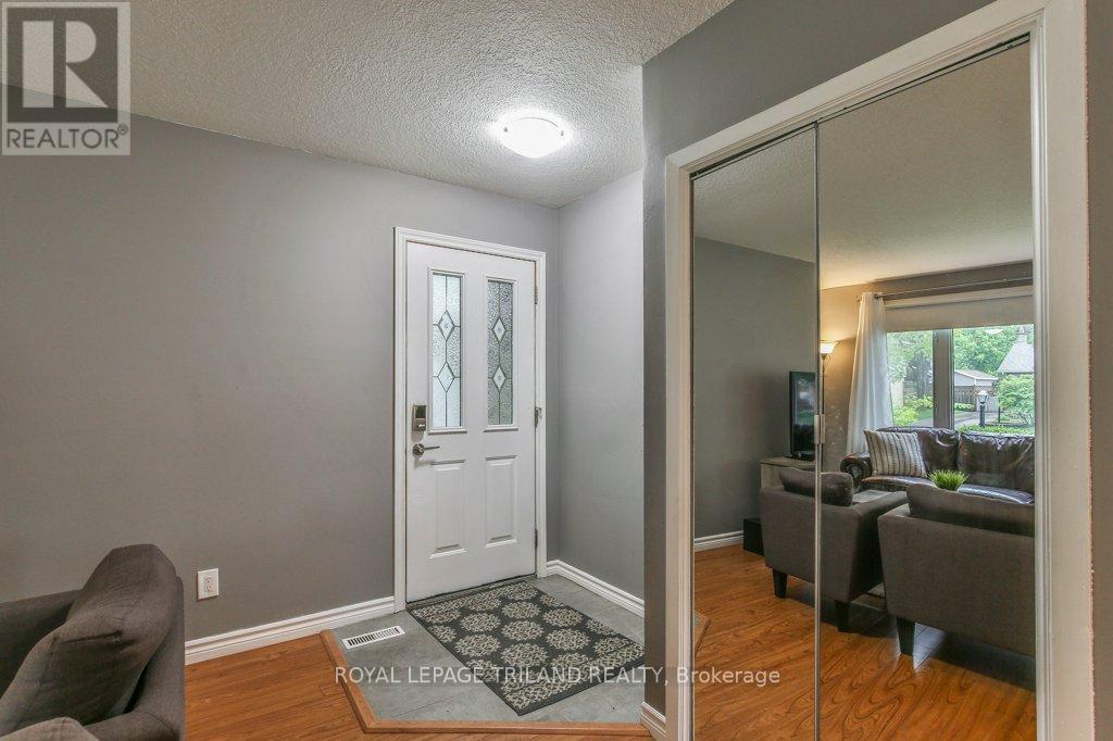 Property at 44 TWEED CRESCENT image 5
