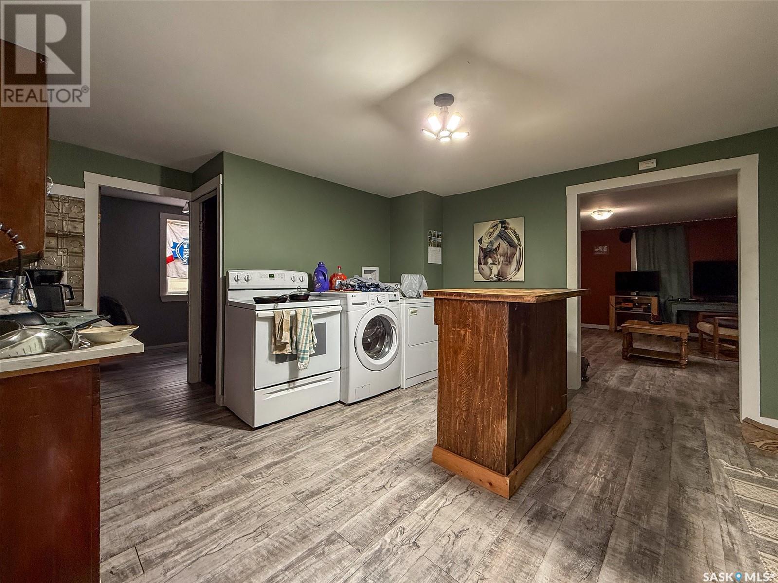 224 Front Street, Eastend, Saskatchewan  S0N 0T0 - Photo 11 - SK014061
