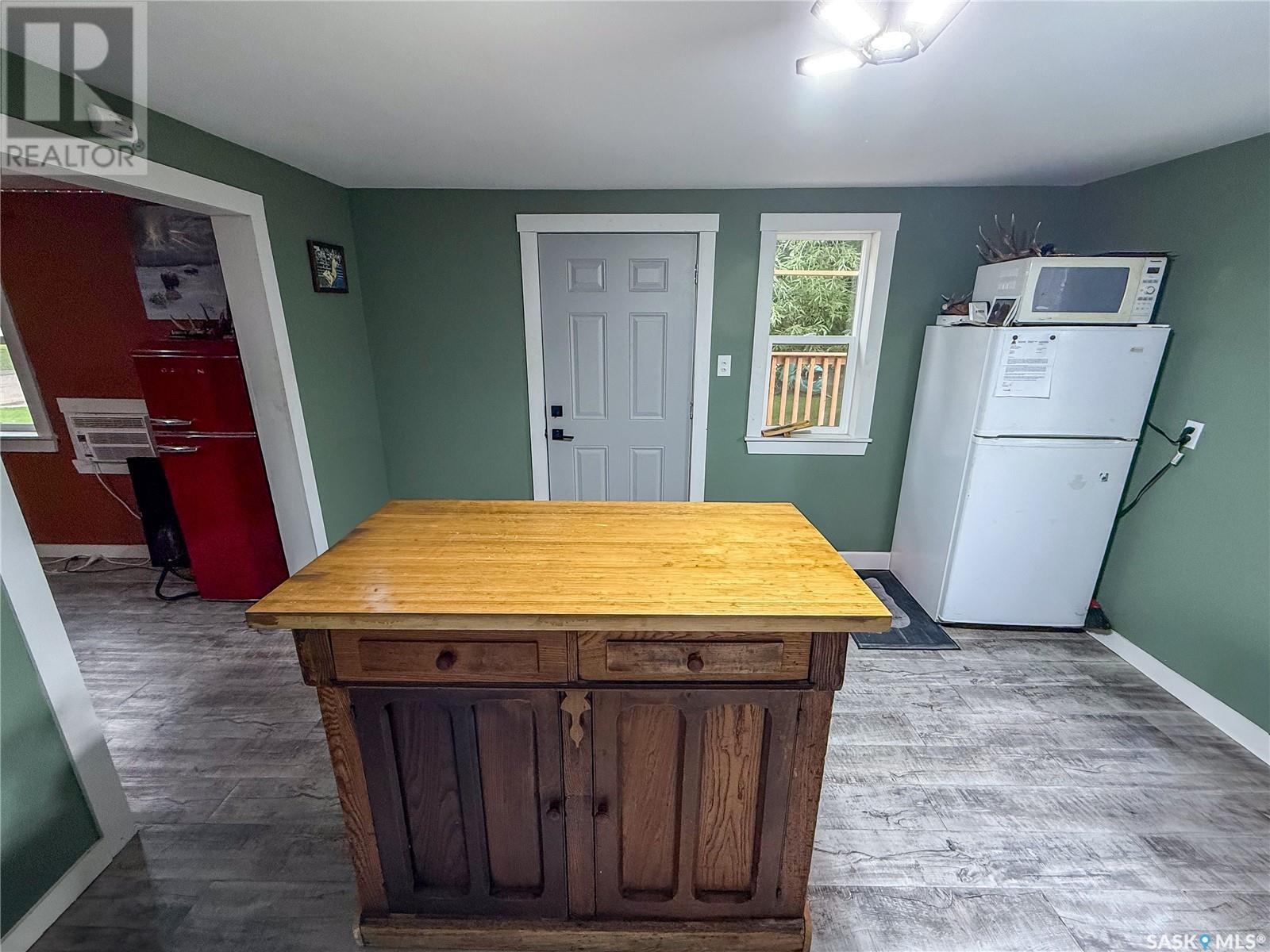 224 Front Street, Eastend, Saskatchewan  S0N 0T0 - Photo 14 - SK014061