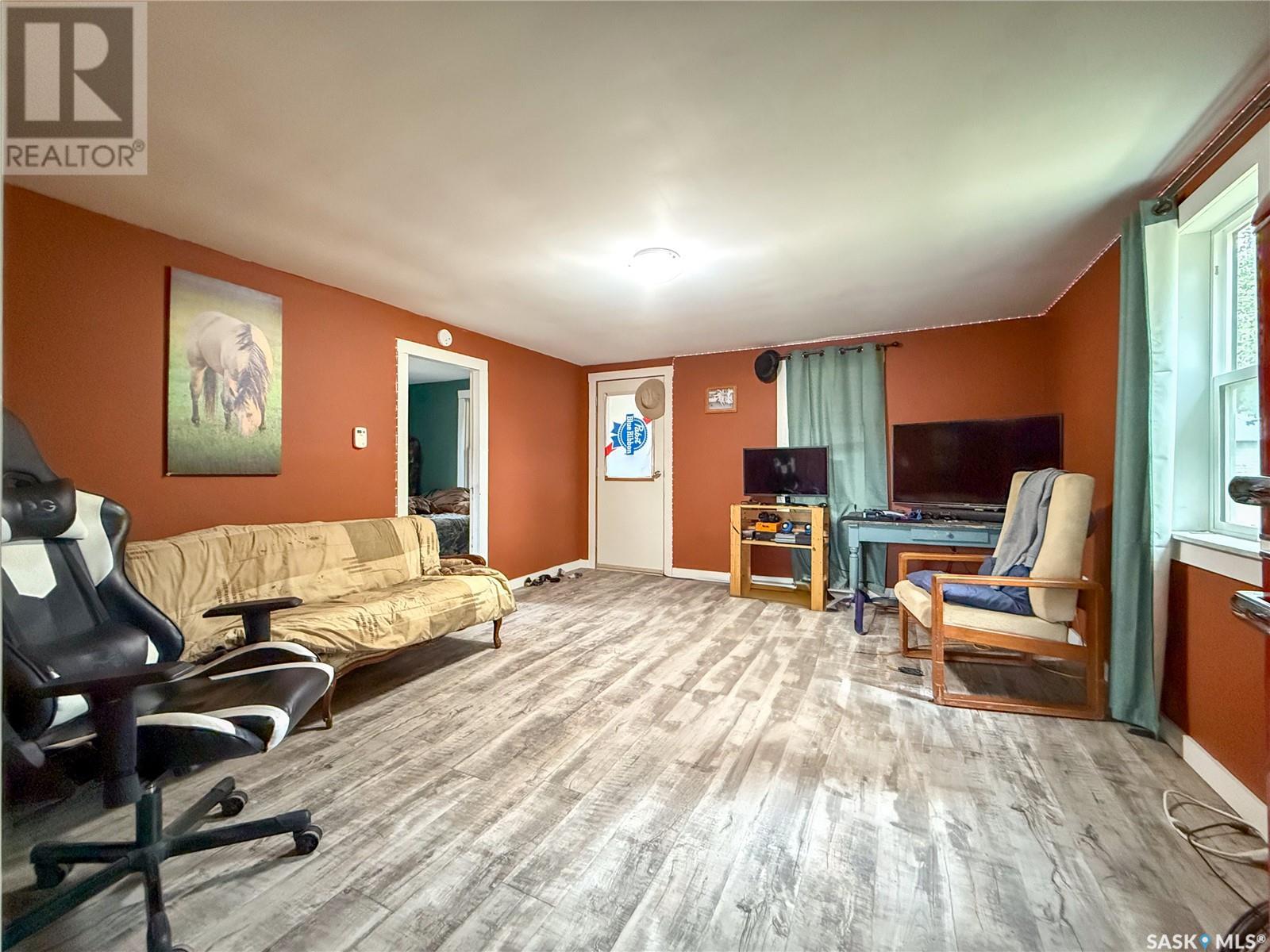224 Front Street, Eastend, Saskatchewan  S0N 0T0 - Photo 4 - SK014061