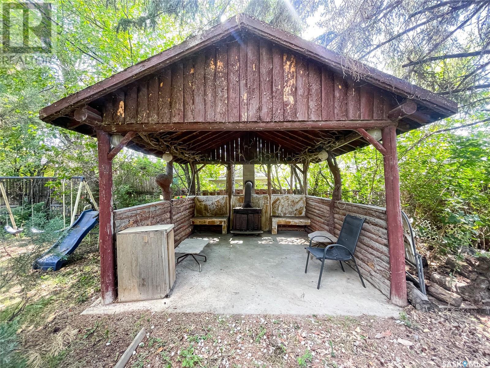 405 1st Street E, Meadow Lake, Saskatchewan  S9X 1E8 - Photo 23 - SK014002