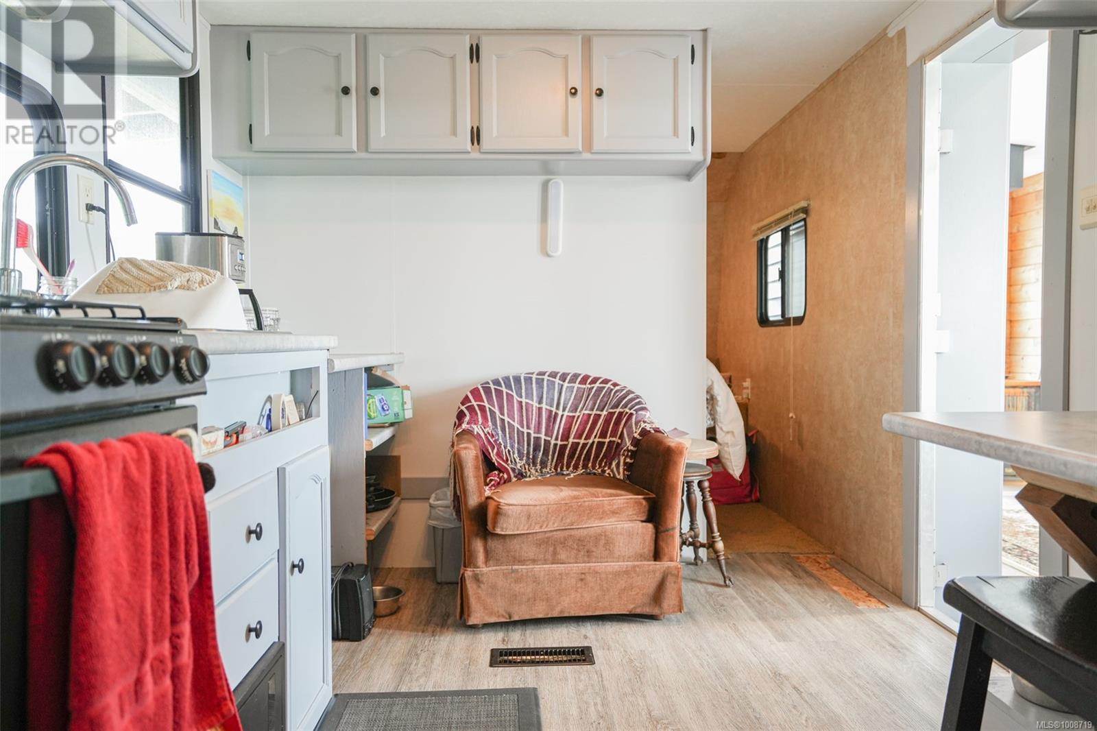 1098 Sixth Ave, Ucluelet, British Columbia  V0R 3A0 - Photo 23 - 1008719