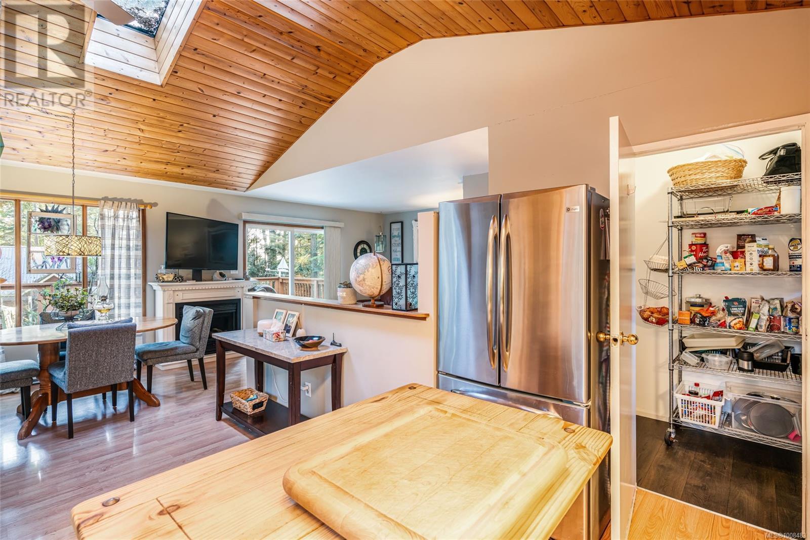 Property at 1831 Oyster Way image 1
