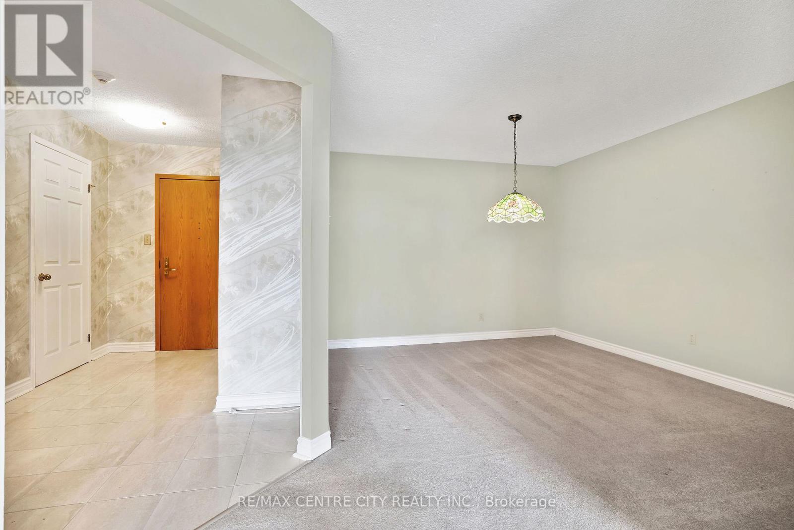 808 - 4 Willow Street, Waterloo, Ontario  N2J 4S2 - Photo 10 - X12313068