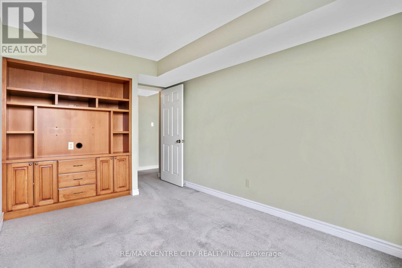 808 - 4 Willow Street, Waterloo, Ontario  N2J 4S2 - Photo 23 - X12313068
