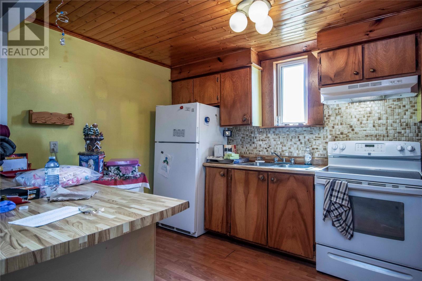Property at 403 Marine Drive image 3