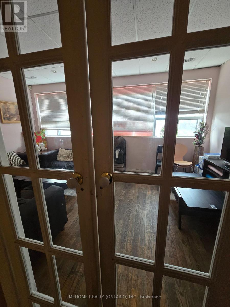 2nd Fl - 5590 Yonge Street, Toronto (Willowdale West), Ontario  M2N 5S2 - Photo 16 - C12313002
