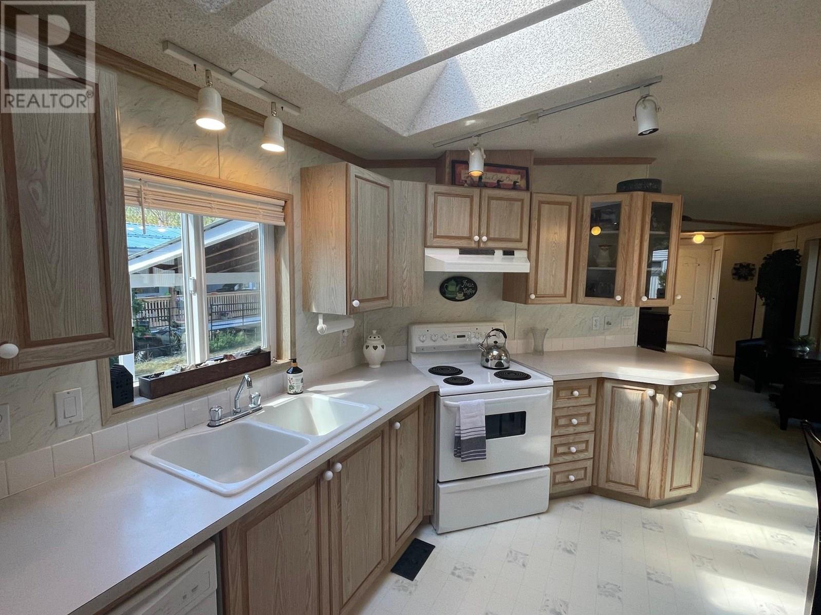 690 Copper Avenue N, Greenwood, British Columbia  V0H 1J0 - Photo 15 - 10357352