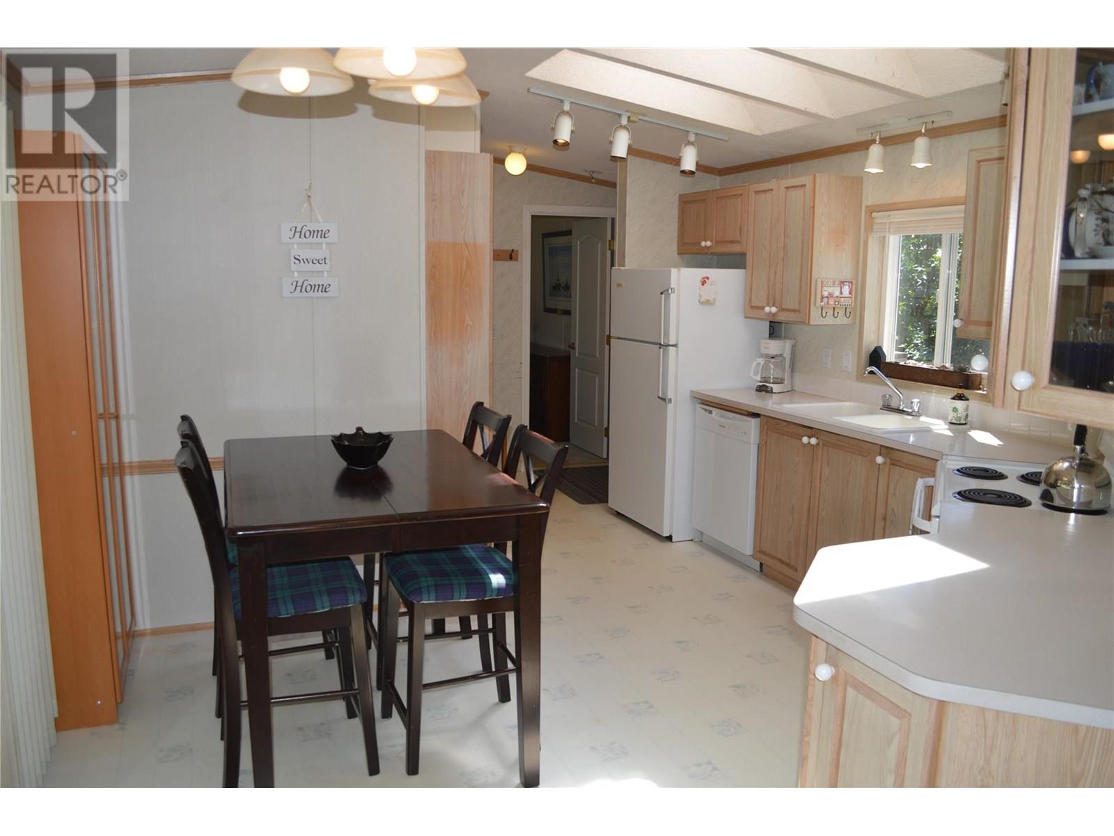 690 Copper Avenue N, Greenwood, British Columbia  V0H 1J0 - Photo 17 - 10357352