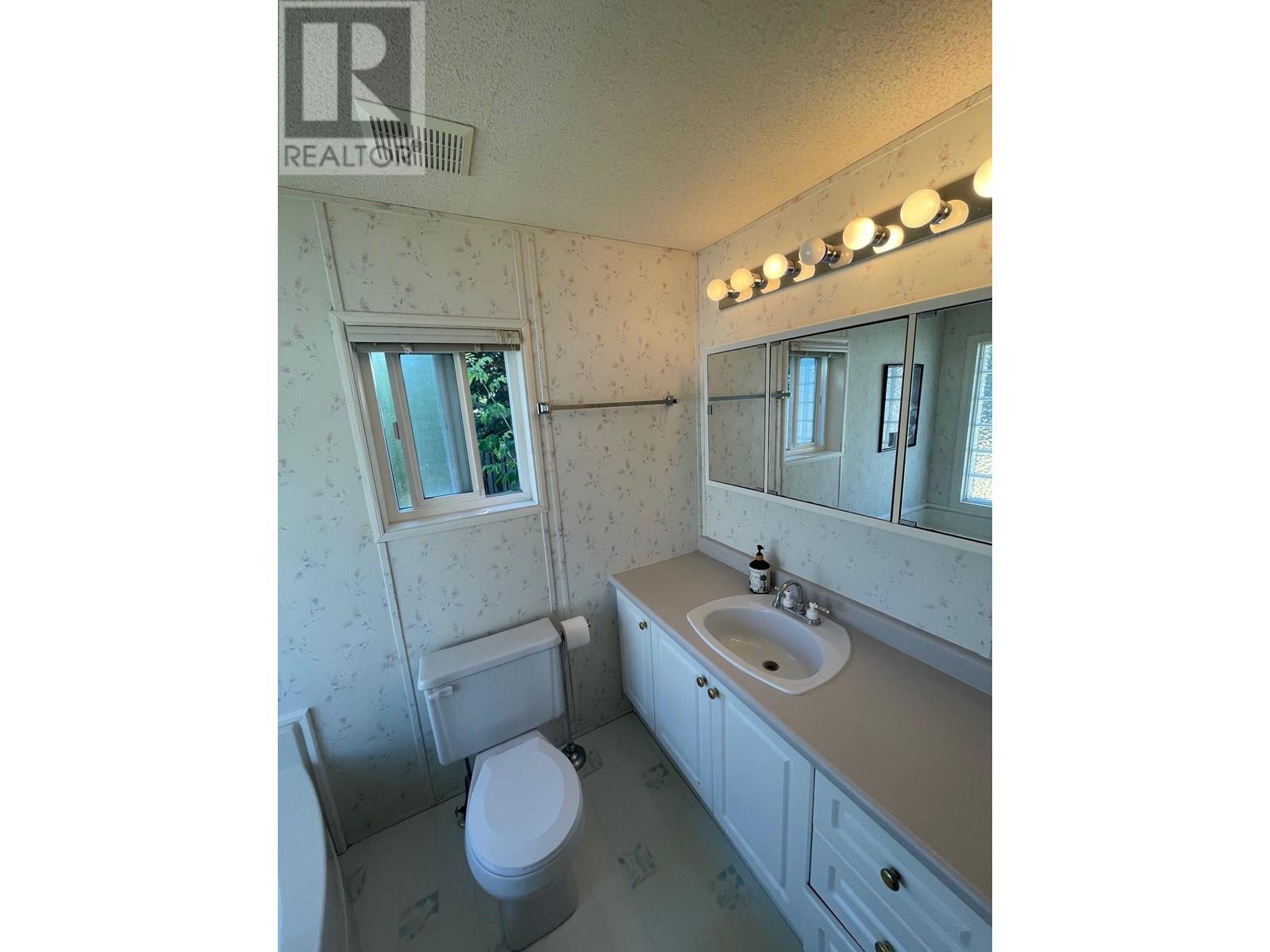 690 Copper Avenue N, Greenwood, British Columbia  V0H 1J0 - Photo 26 - 10357352