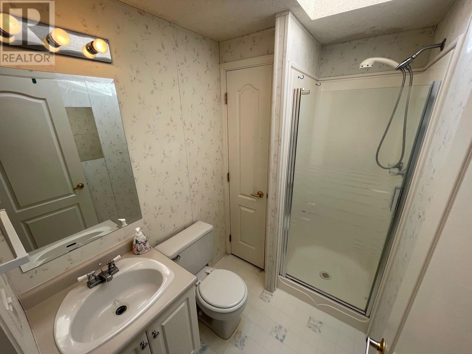 690 Copper Avenue N, Greenwood, British Columbia  V0H 1J0 - Photo 32 - 10357352