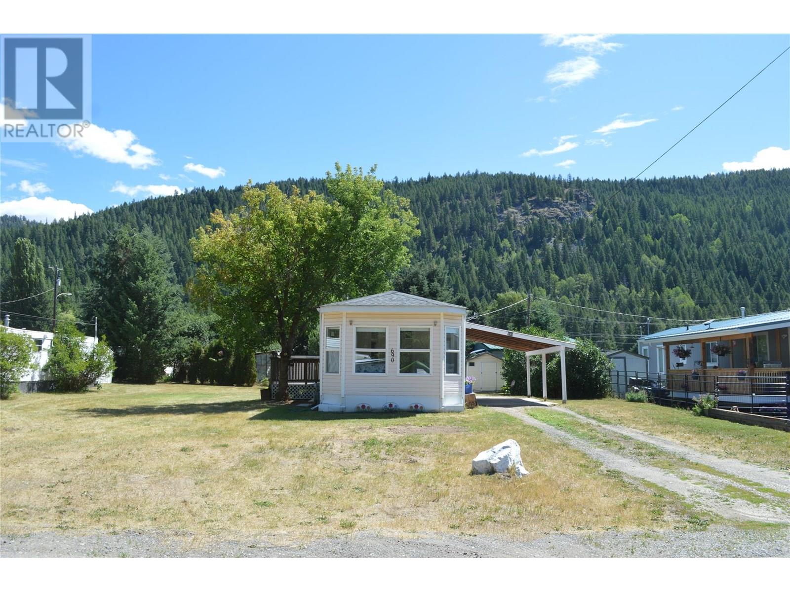 690 Copper Avenue N, Greenwood, British Columbia  V0H 1J0 - Photo 6 - 10357352