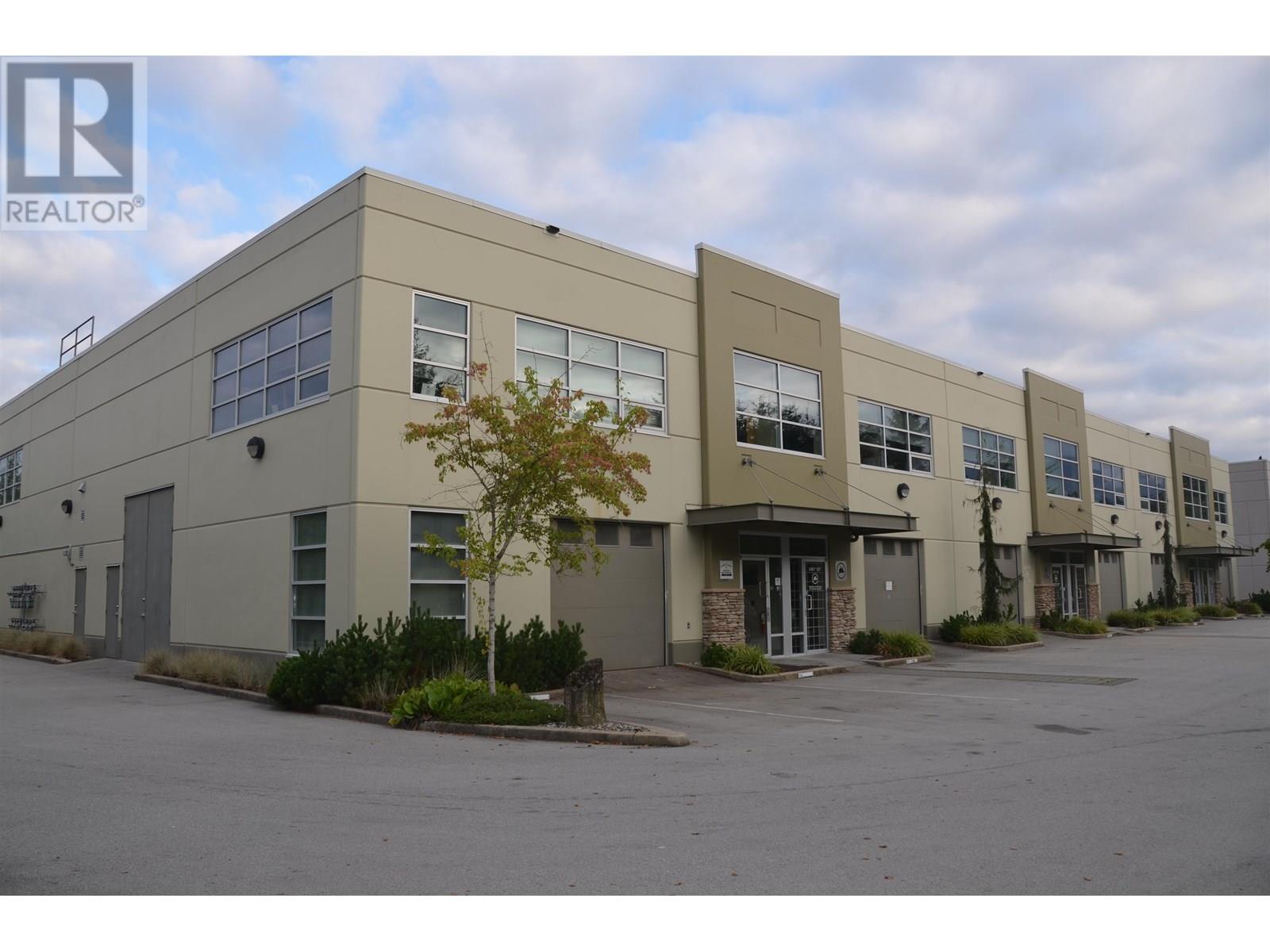 106 106A-2411 DOLLARTON HIGHWAY, North Vancouver, British Columbia