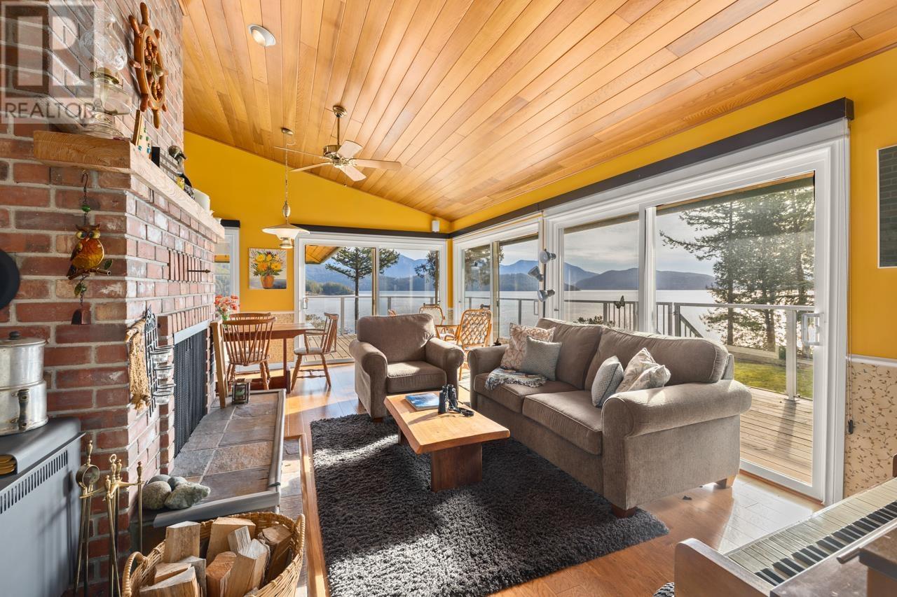 724 The Grove Road, Gambier Island, British Columbia  V0N 1V0 - Photo 12 - R3031627