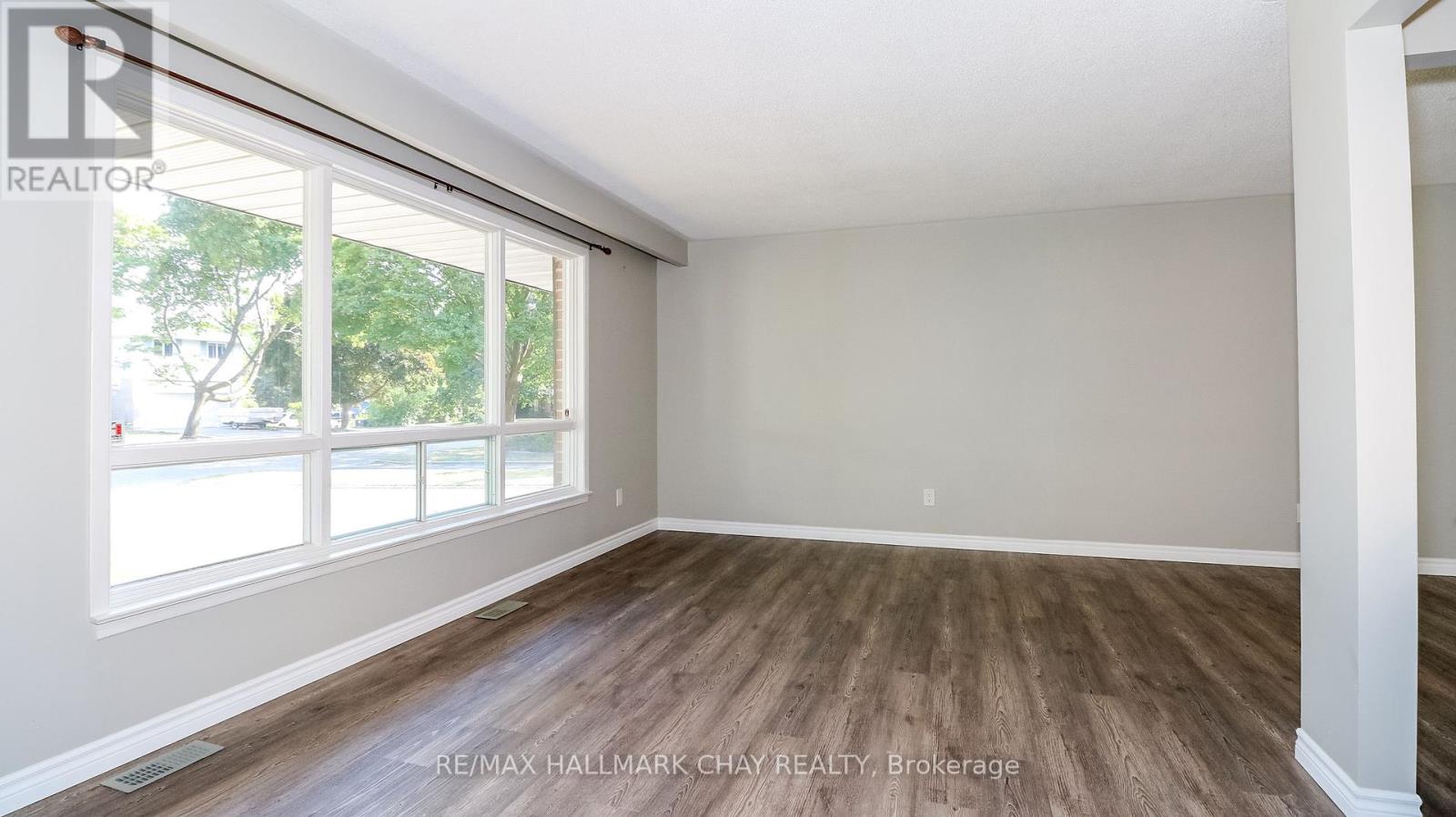 71 Briar Road, Barrie, Ontario  L4N 3M5 - Photo 12 - S12312920