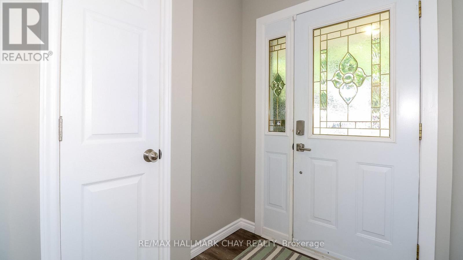 71 Briar Road, Barrie, Ontario  L4N 3M5 - Photo 3 - S12312920