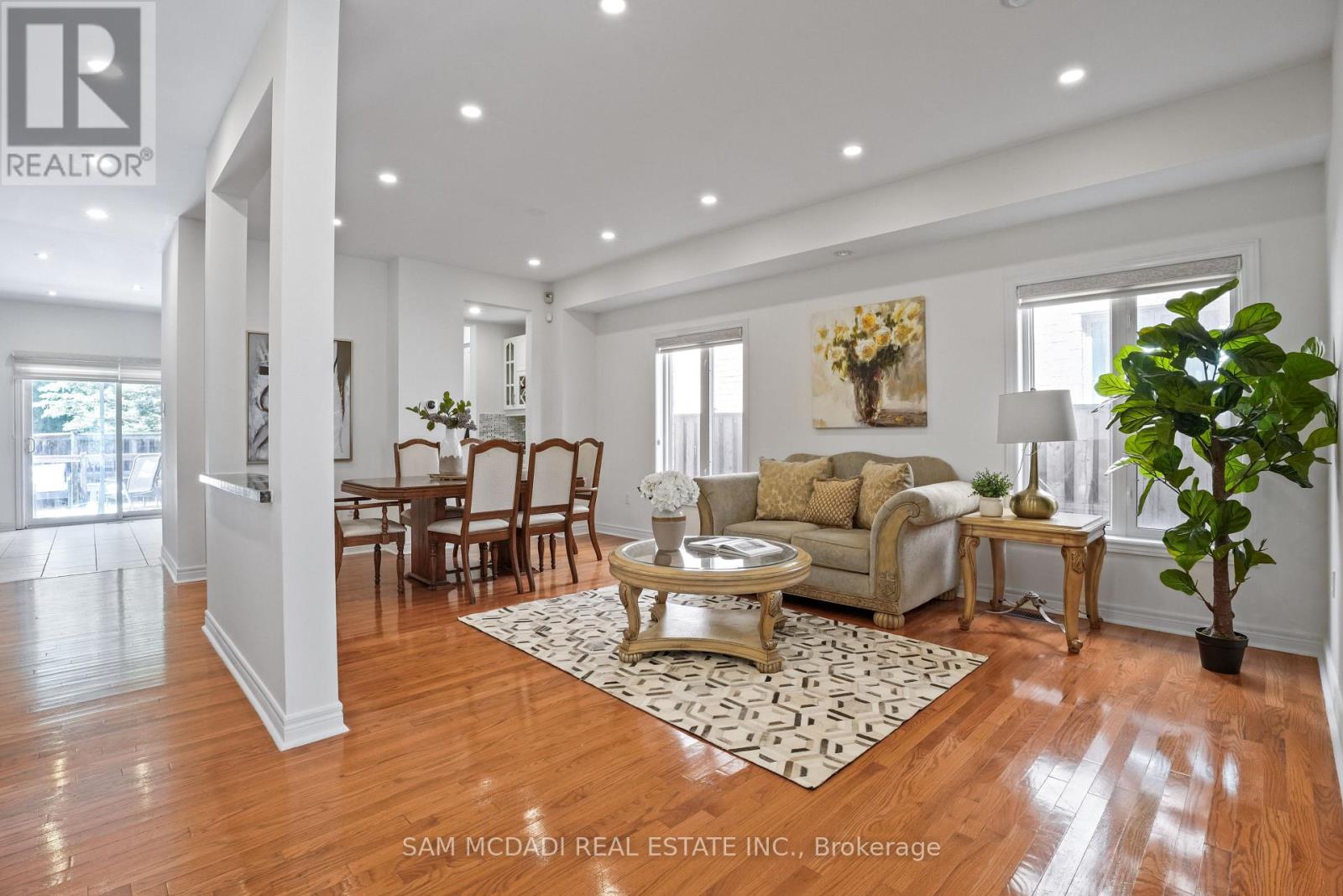 Property at 1541 PORTSMOUTH PLACE image 4