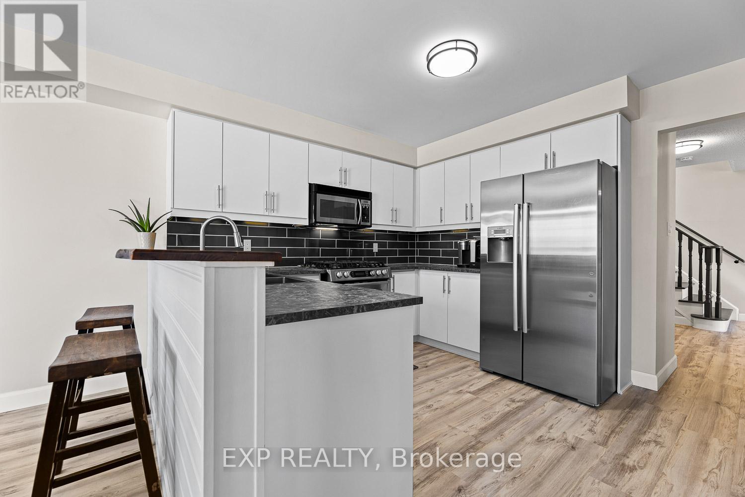 Property at 46 EMILY CARR CRESCENT image 5
