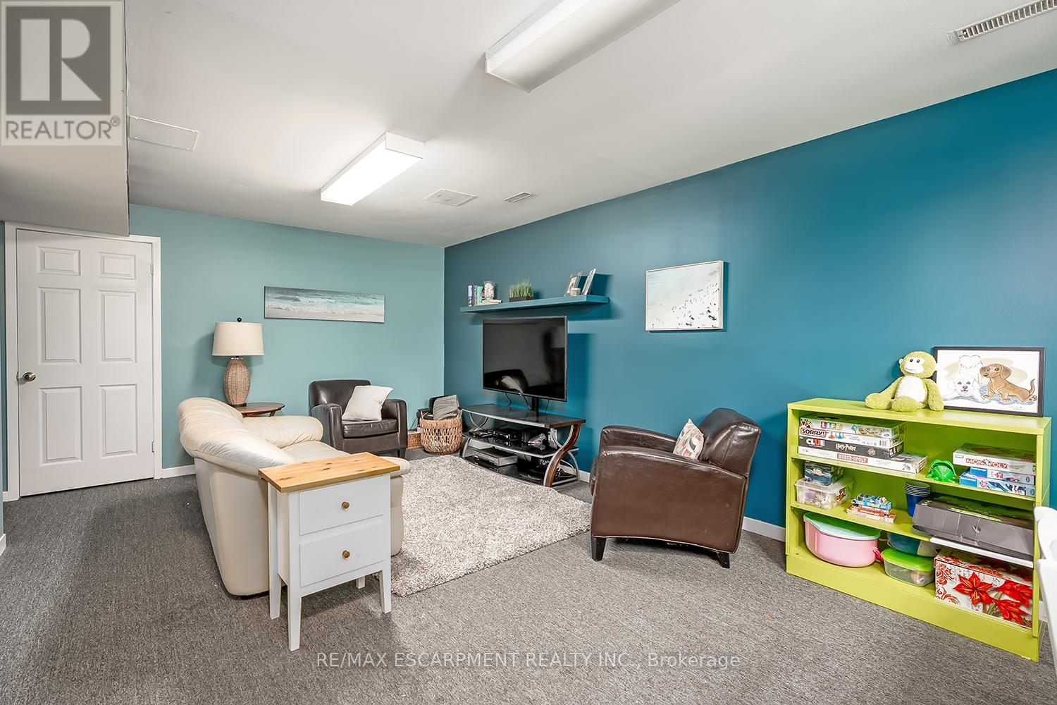 275 Alexander Court, Burlington, Ontario  L7R 4G1 - Photo 38 - W12313019