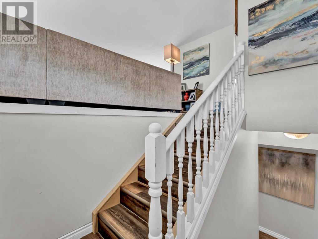 Property at 160 Sprague Way SE image 4
