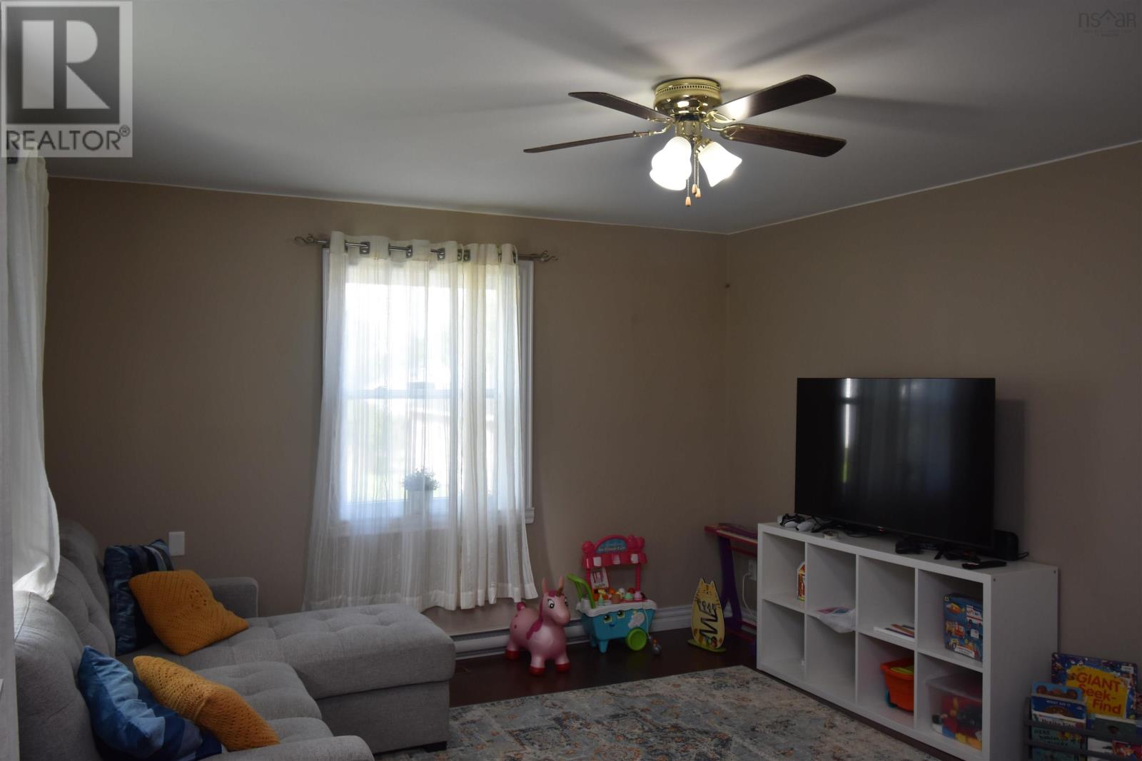 Property at 25 COOK Street image 5