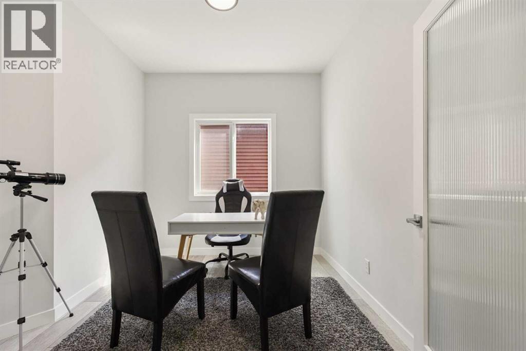 Property at 49 Emerson Crescent image 4