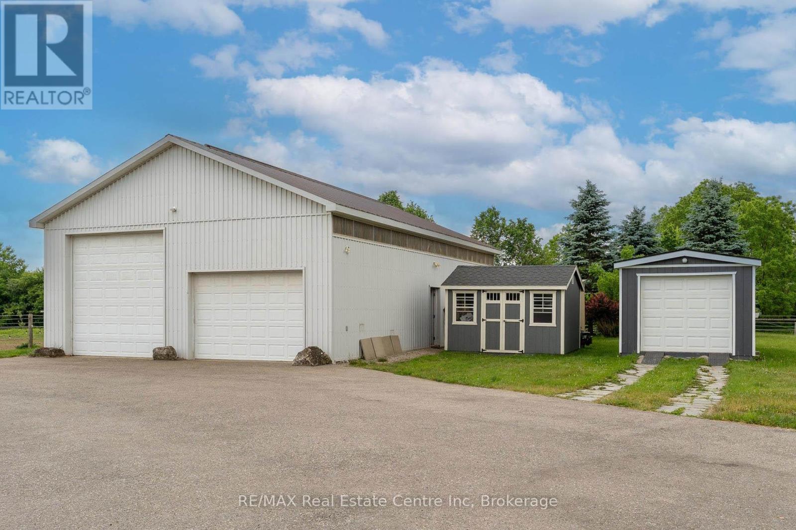 3988 Hwy 6 Highway, Puslinch, Ontario N0B 2J0 - Photo 3 - X12235464