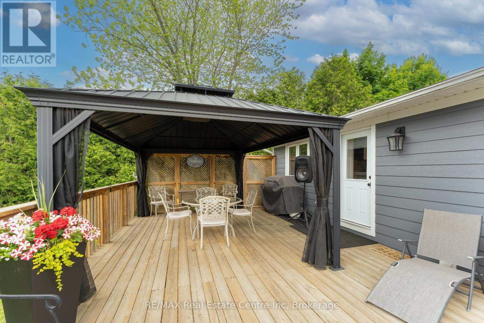 3988 Hwy 6 Highway, Puslinch, Ontario N0B 2J0 - Photo 30 - X12235464