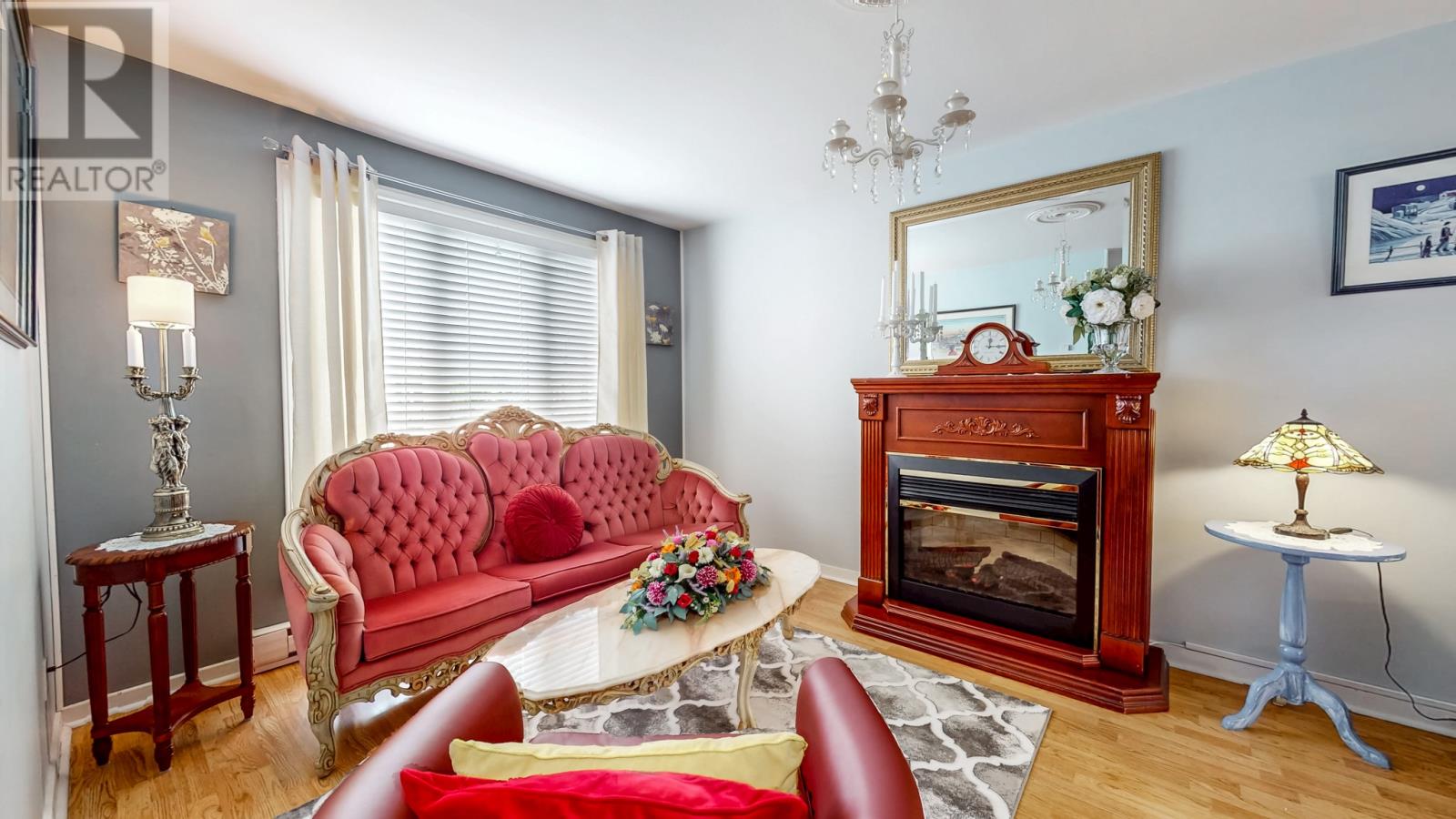 Property at 72 Nascopie Crescent image 4