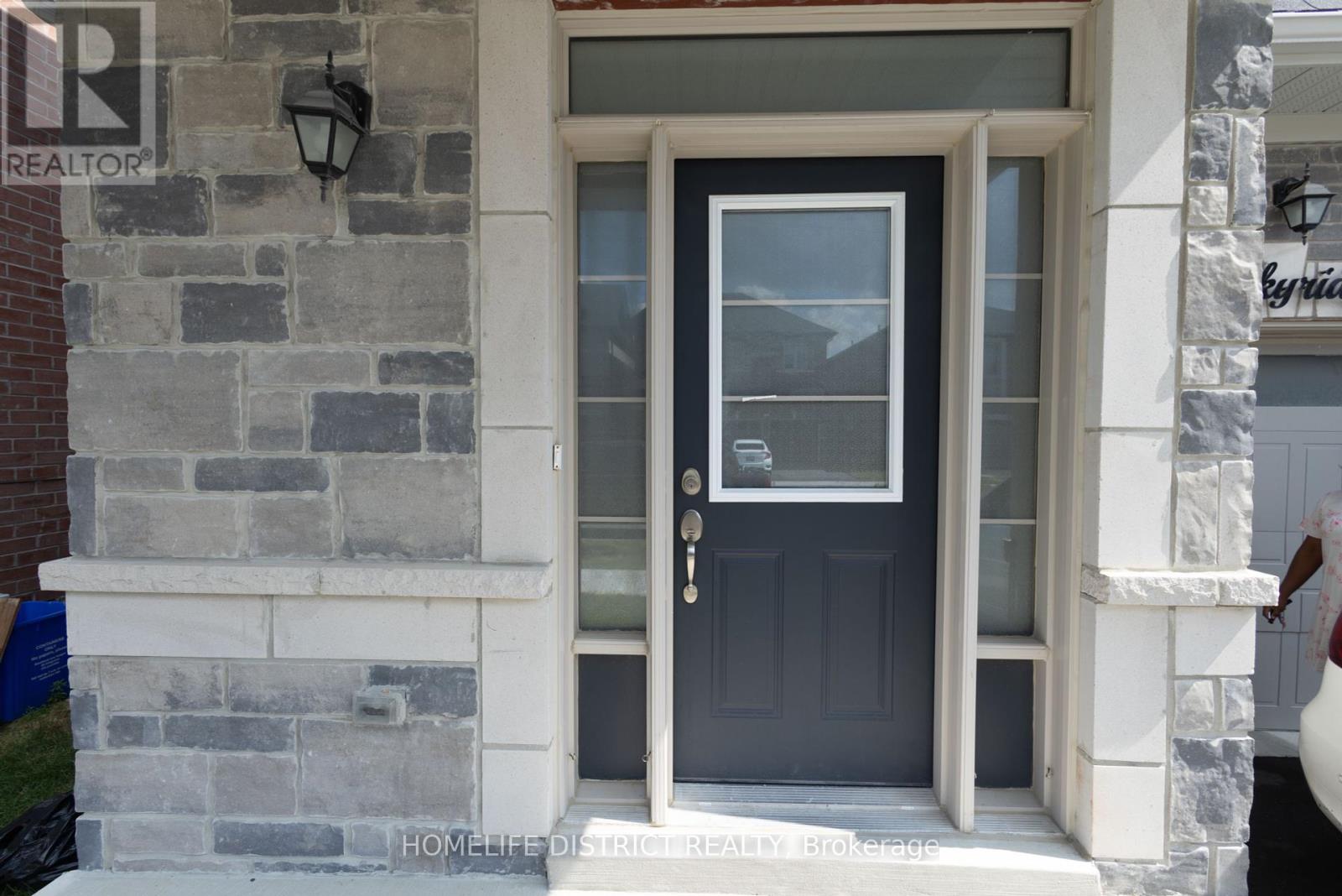 Property at 1085 SKYRIDGE BOULEVARD image 5