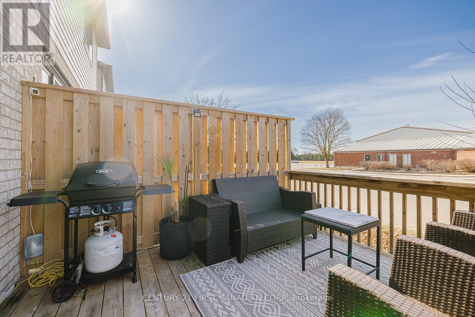 9 - 601 Lions Park Drive, Strathroy-Caradoc, Ontario  N0L 1W0 - Photo 31 - X12313176