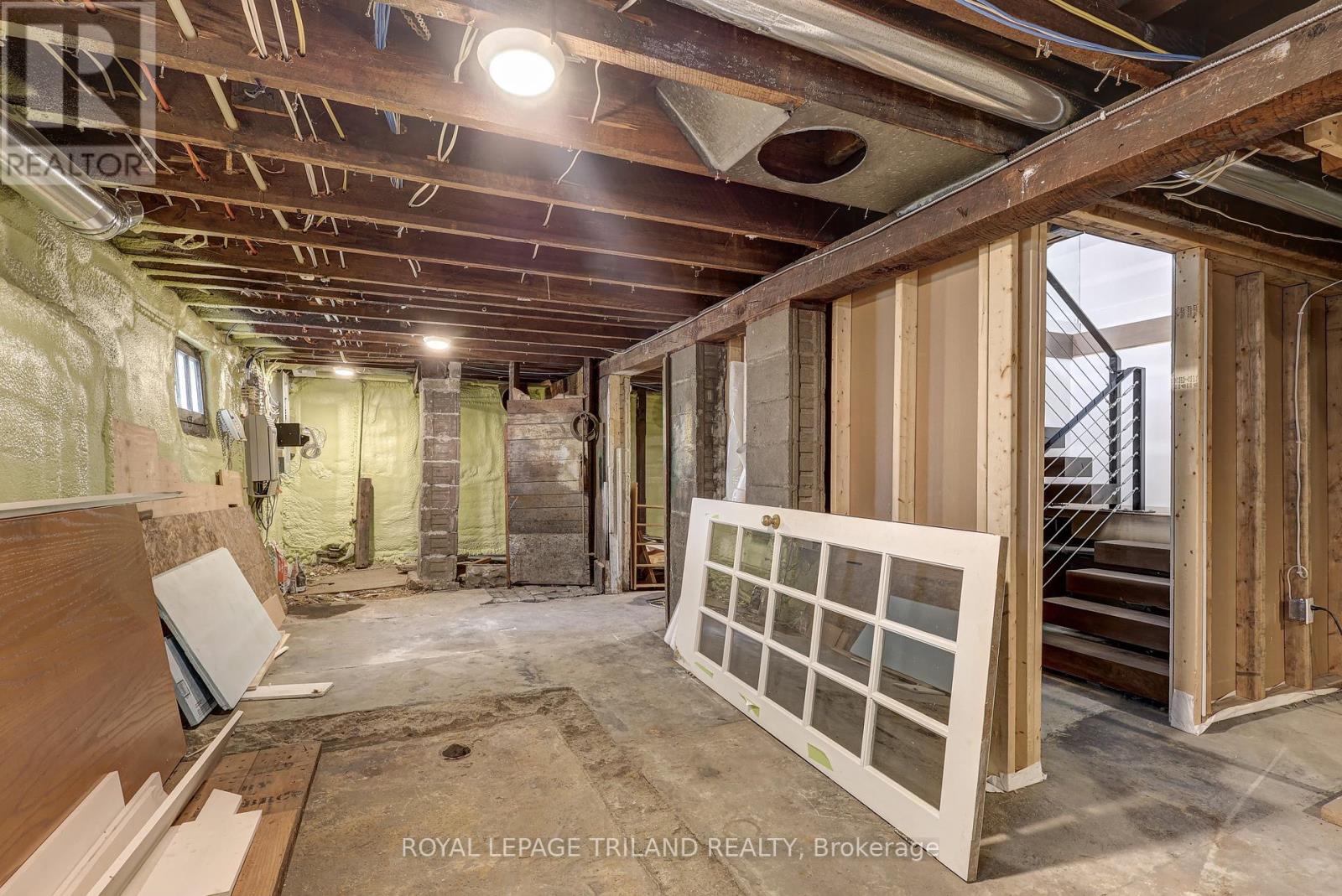 351 Oxford Street E, London East, Ontario  N6A 1V6 - Photo 36 - X12313207